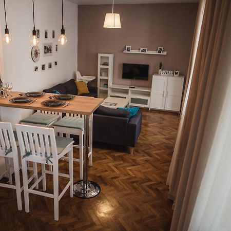 Oldies Apartment Σίμπιου Εξωτερικό φωτογραφία